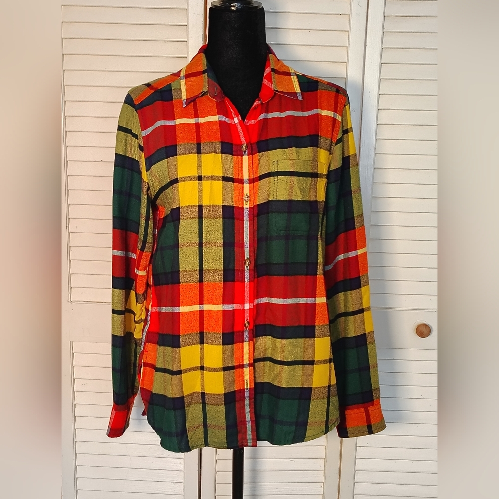 American Eagle Outfitters Multicolor Plaid Button-Up Shirt Size M – Like New